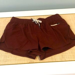 Vuori Clementine Short, Rust, Size Small